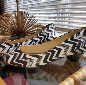 CL by Laundry - Black White womens shoe size 9.5